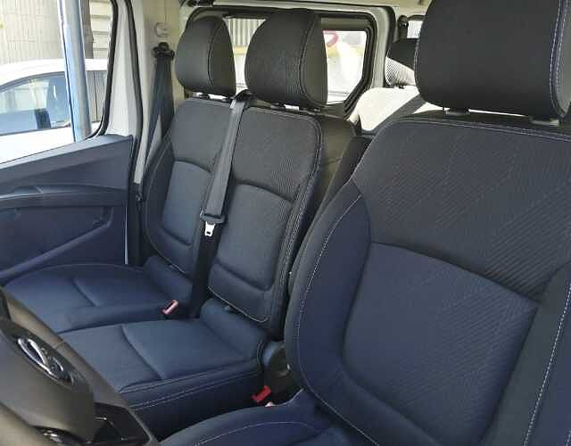 Nissan NV300 Combi 9 2.0dCi L1H1 1T Comfort 150